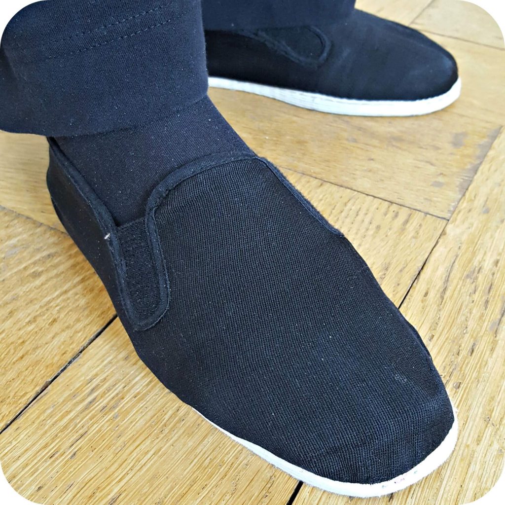Tai Chi shoes in black canvas